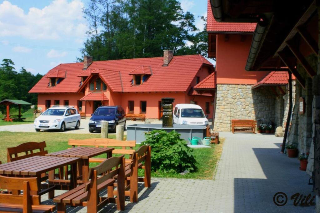 Penzion Dockaluv Mlyn Хавличкув Брод Екстериор снимка